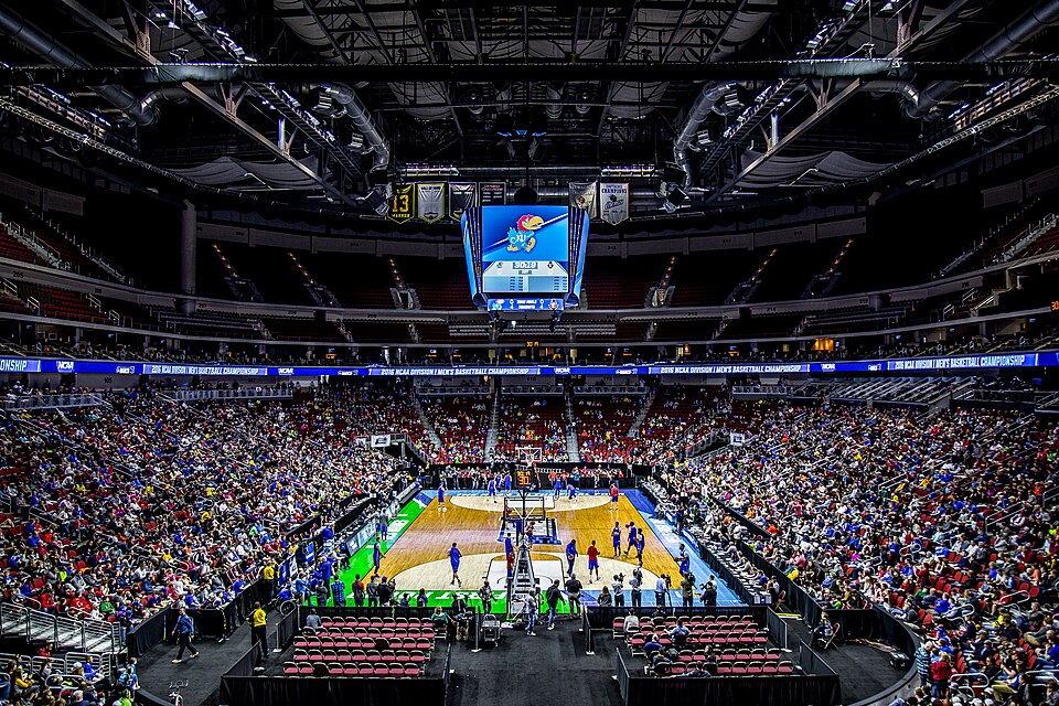 A Guide On How To Watch March Madness In CHS